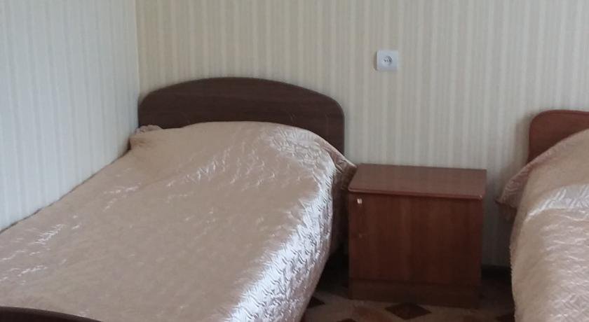 Гостиница На Лескова Адлер